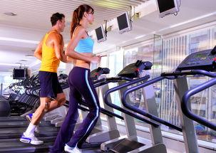 美国产后带娃健身房视频,美国妈妈们的带娃健身房日常